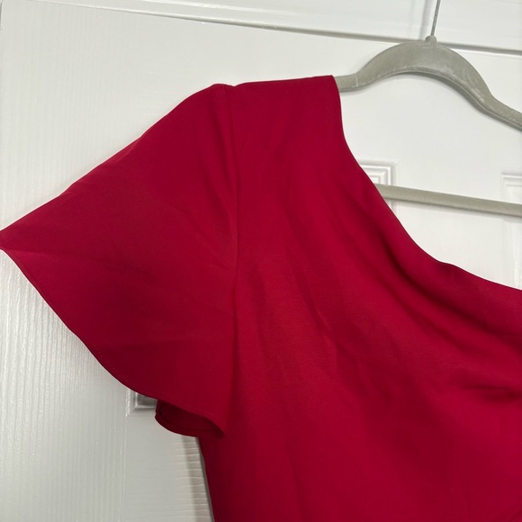 NWT Red One-Shoulder Jumpsuit with Extra Fabric Overlay on Legs size 6 - Picture 6 of 12